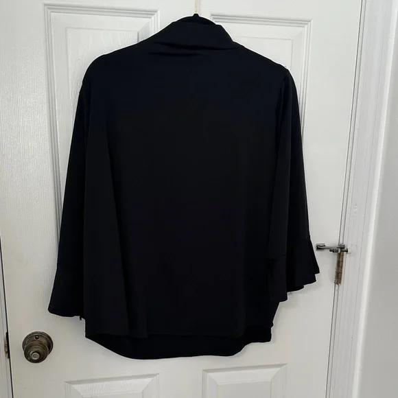 Black Women's Top - Picture 5 of 6